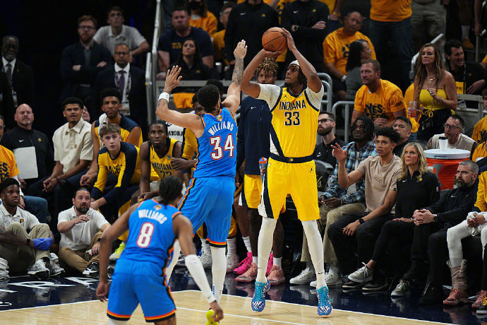 西亚卡姆:我们已付出太多努力会坦然接受结果 哈利伯顿很坚韧 西亚卡姆:我们已付出太多努力会坦然接受结果 哈利伯顿很坚韧